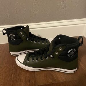 Chuck Taylor Converse High Top
